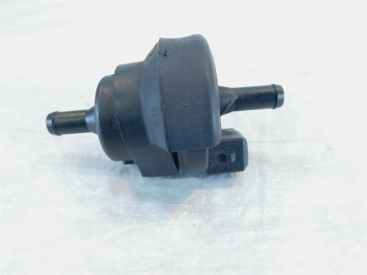 BMW K1200LT K1300 K1600GT R1150 RnineT S1000R Gas Fuel Tank Breather Purge Valve