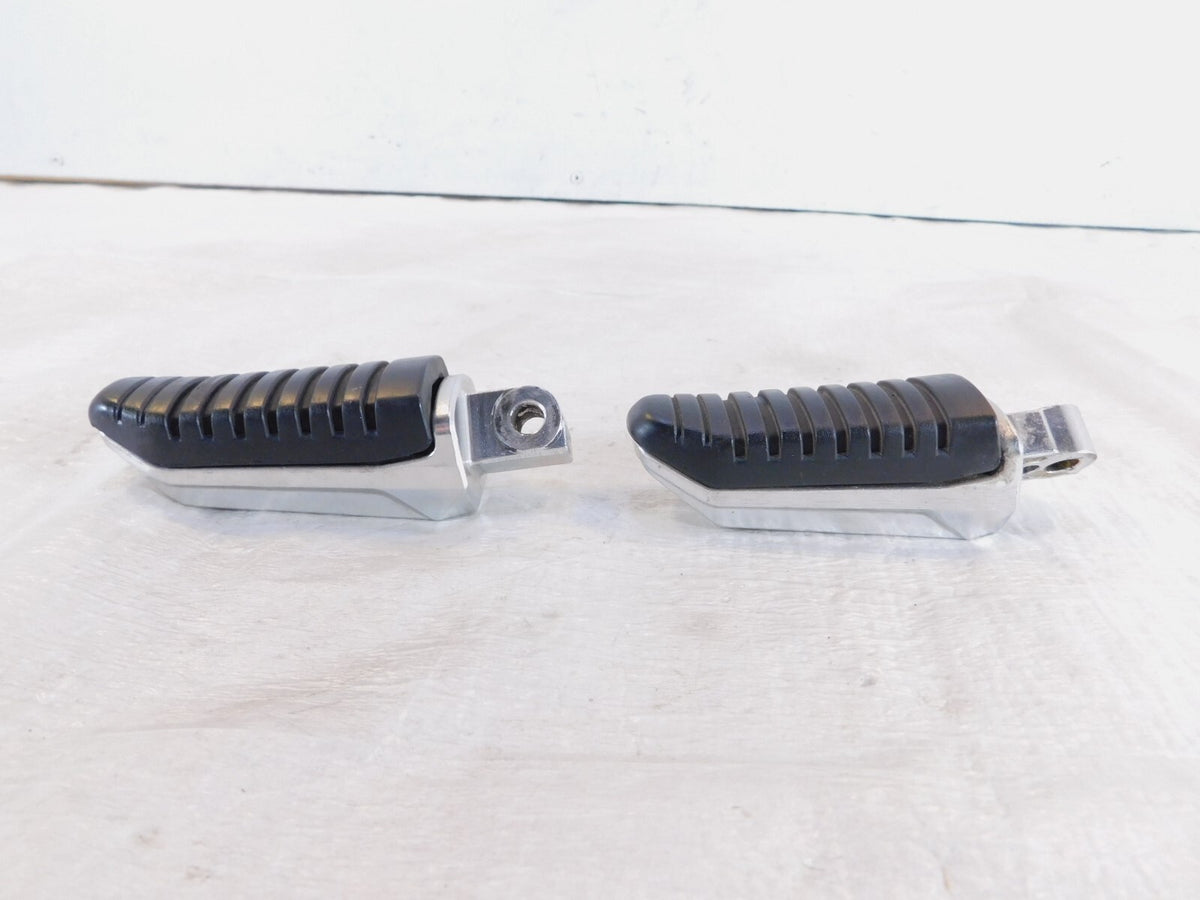 Suzuki GSX1300R Hayabusa & GW250 Rear Passenger Right/Left Footpeg Footrests - C3 Cycle