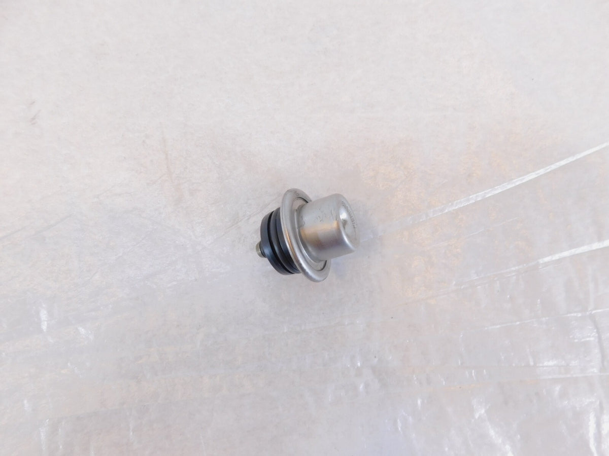 BMW R1100 R1100RT R1150 R1150GS R1200C Gas Fuel Distributor Pressure Regulator - C3 Cycle