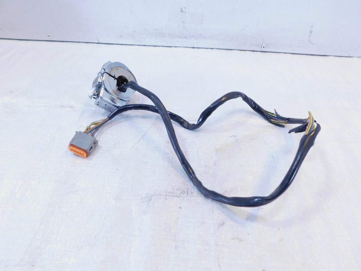 Harley Davidson Electra Glide Ultra Left Handlebar Speaker Volume & CB Switches - C3 Cycle