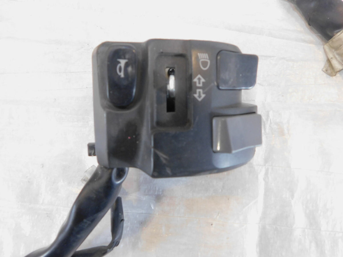 2008-2009 Kawasaki Concours 14 ABS OEM Left Side Handle Bar Light Horn Switch