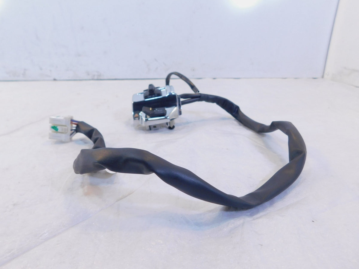 2014-2025 Vespa Primavera & Sprint 50 Chrome Left Handlebar Turn Signal Switch - C3 Cycle