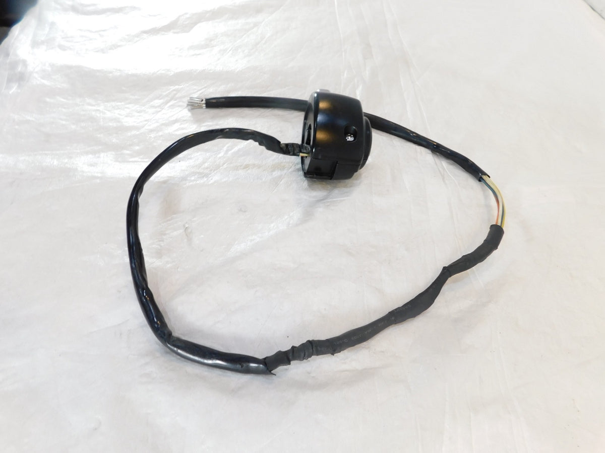 Harley Davidson Softail Dyna Sportster Left Handlebar Horn Turn Signal Switches - C3 Cycle