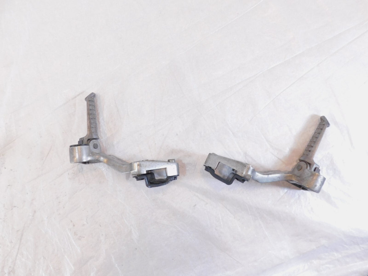 1990-1992 Kawasaki Ninja ZX11 ZX1100 Rear Passenger Footrest Foot Peg & Mounts - C3 Cycle