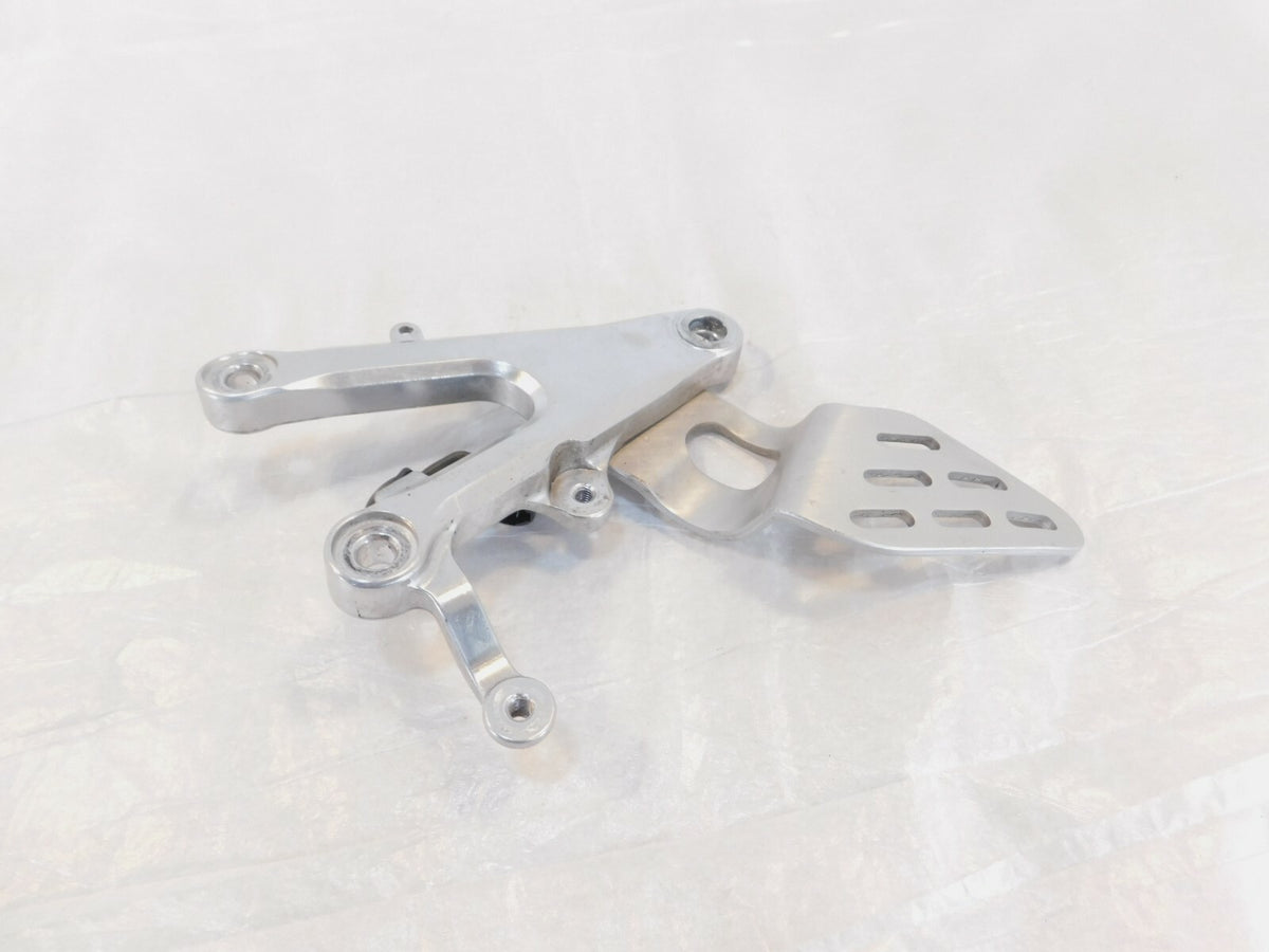 Yamaha YZFR6 R6 YZFR6S Rear Back Foot Peg Right Side Mounting Bracket Assembly - C3 Cycle
