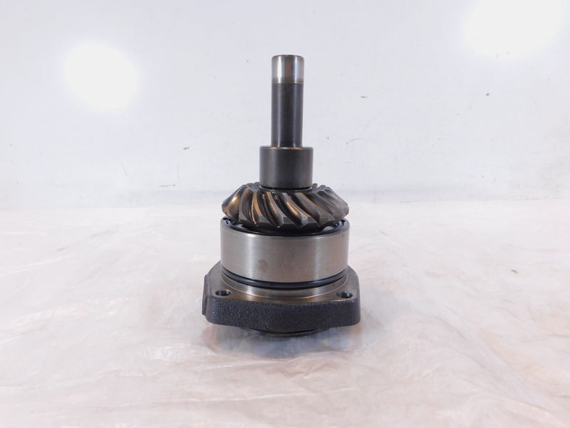 Suzuki Boulevard S83 VS1400 Intruder 1400 Rear Secondary Bevel Drive Gear Shaft