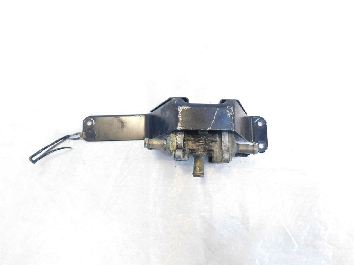 Suzuki GSXR600 GSX-R600 & GSXR750 GSX-R750 2nd Air Induction Valve & Bracket - C3 Cycle