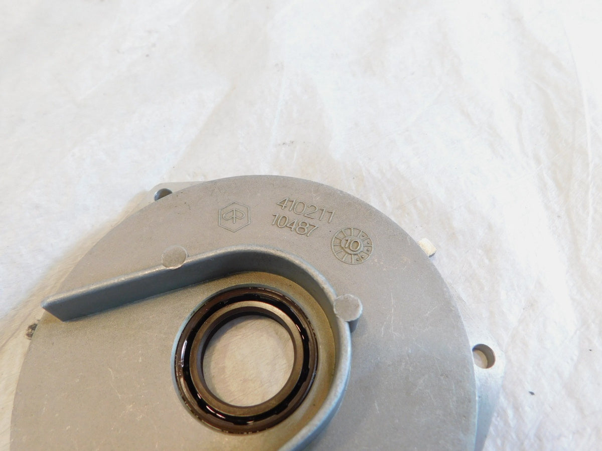 Piaggio Vespa Primavera & Sprint 50 S LX LXV Oil Pump Lot w/ Chain & Cover - C3 Cycle