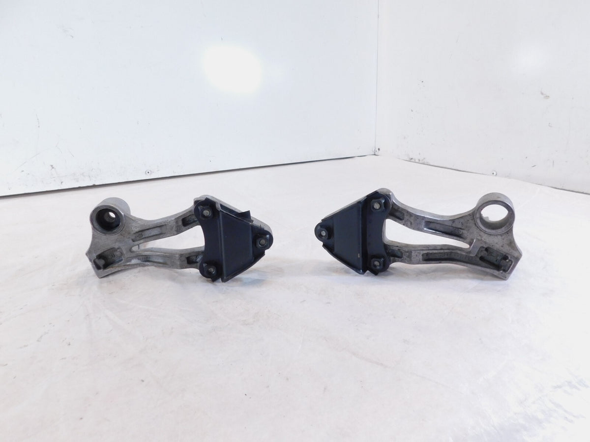 1990-1992 Kawasaki Ninja ZX11 ZX1100 Rear Passenger Footrest Foot Peg & Mounts - C3 Cycle