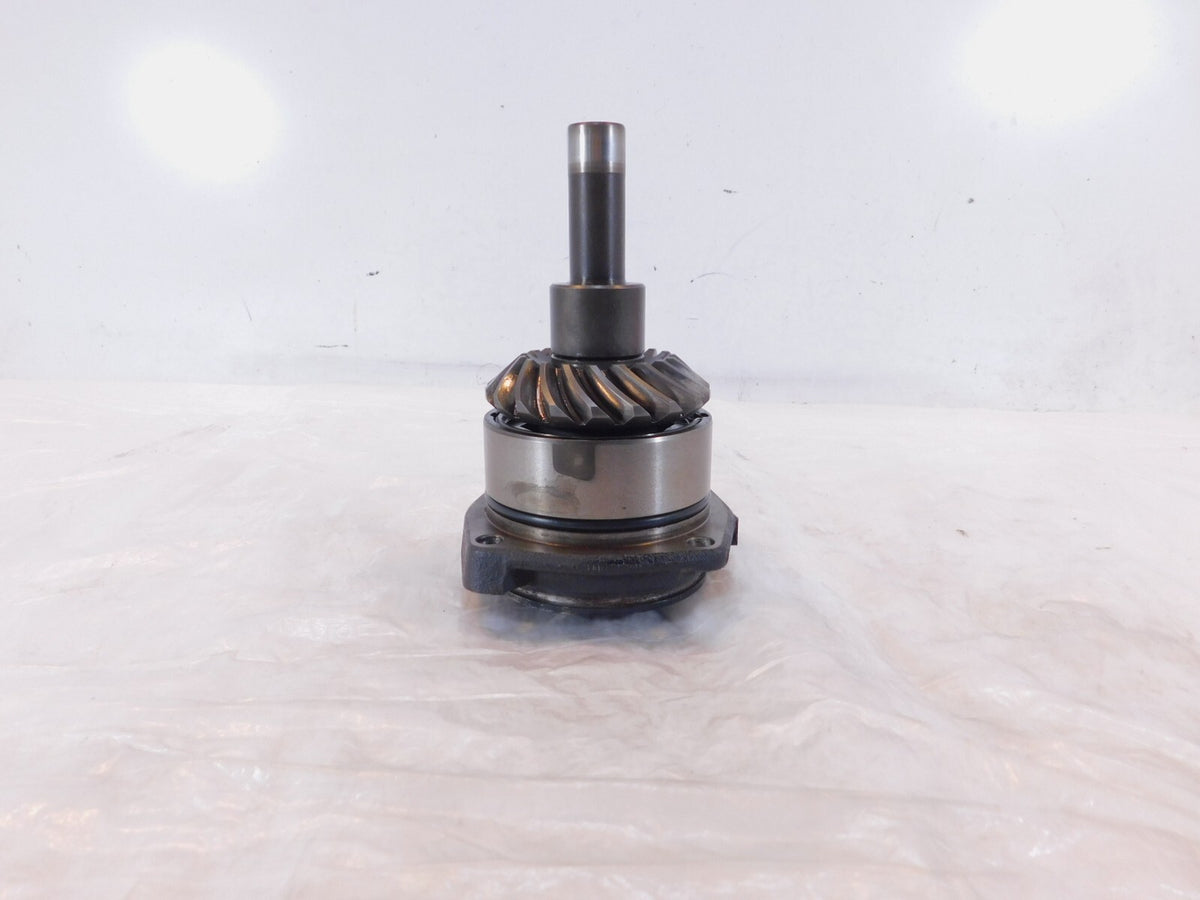 Suzuki Boulevard S83 VS1400 Intruder 1400 Rear Secondary Bevel Drive Gear Shaft