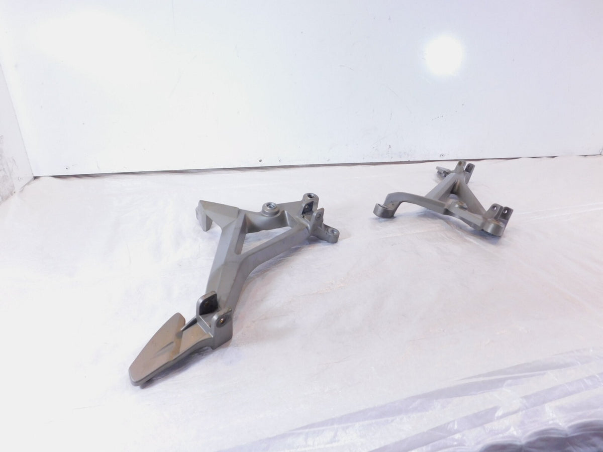 2007-2009 Aprilia Shiver 750 SL750 Gray Right/Left Side Footrest Foot Peg Mounts - C3 Cycle