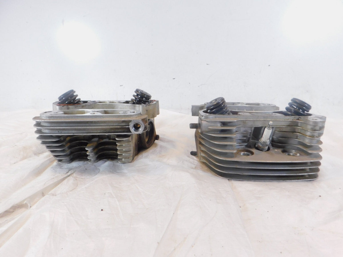 Harley Davidson Sportster 883 Engine Motor Cylinder Heads Springs & Valves - C3 Cycle