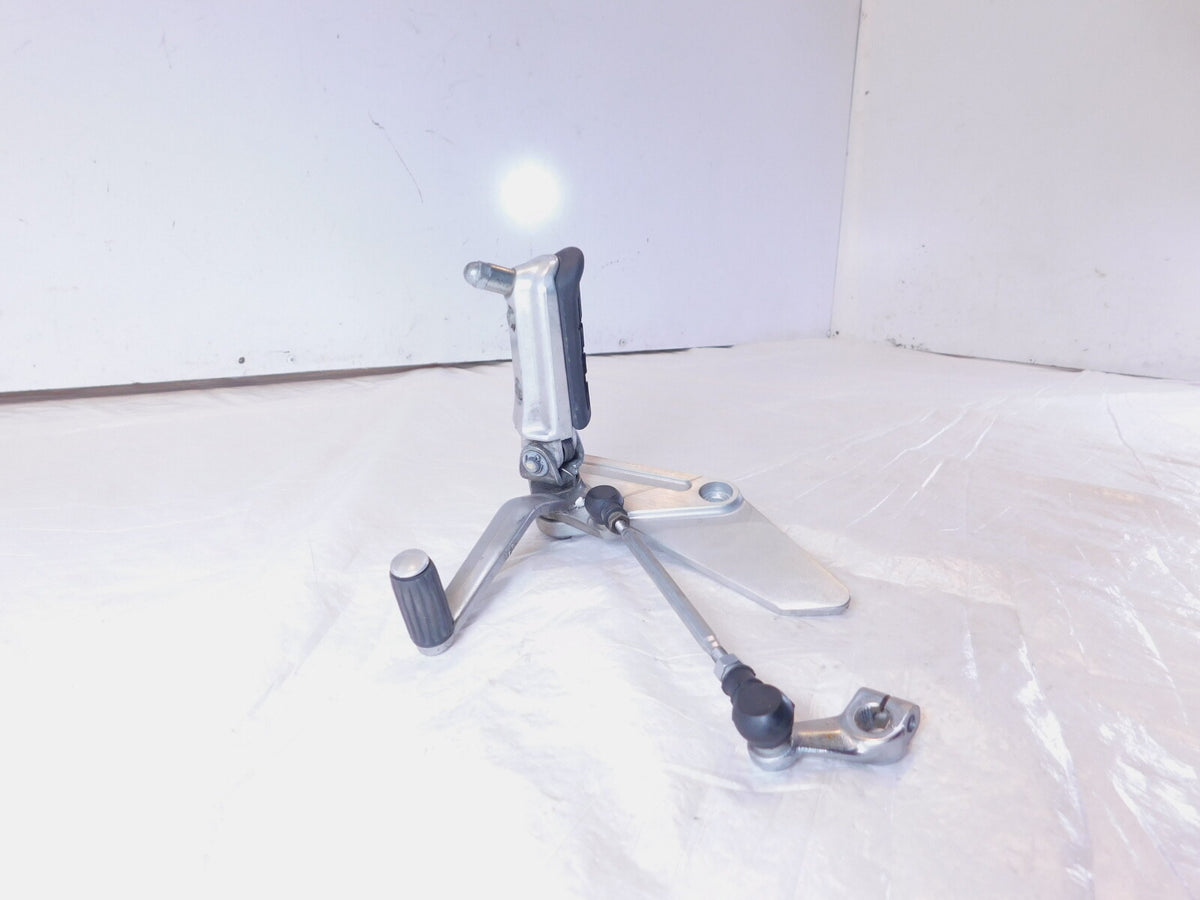 94-95 Honda CB1000 CB 1000 Front Left Footrest Peg w/ Mount & Gear Shift Pedal - C3 Cycle