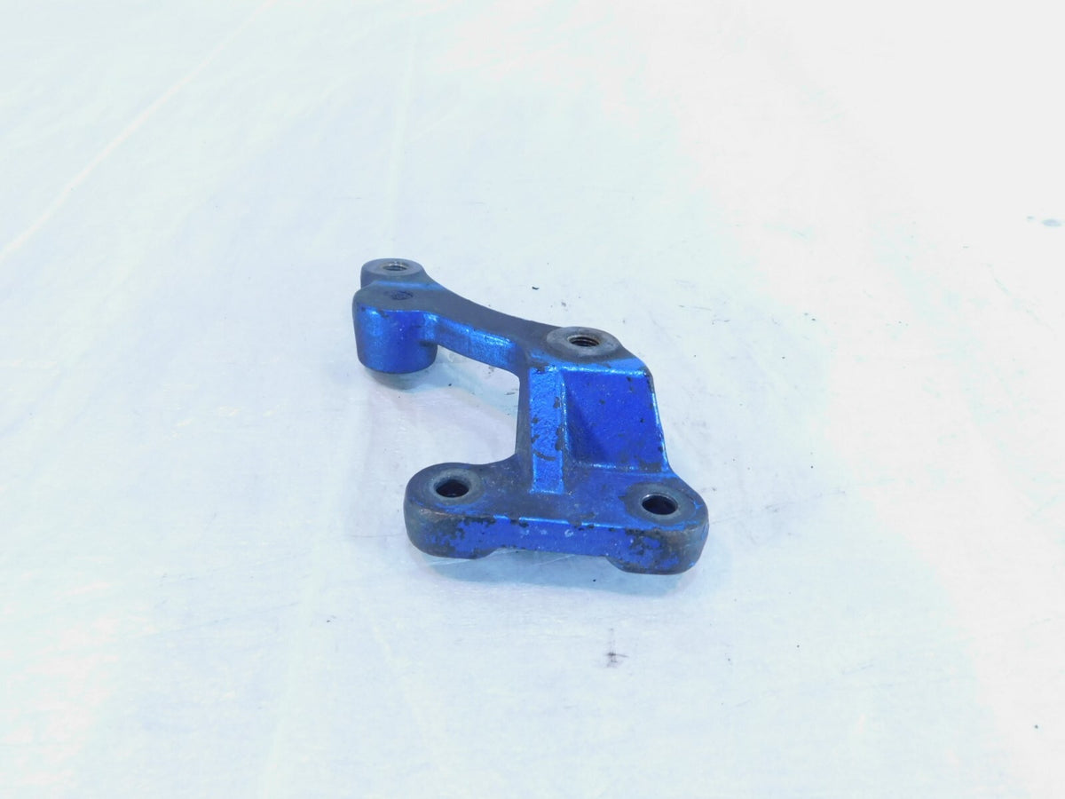 Honda VT750 750 Shadow Ace & Deluxe Front Right Foot Rest Peg Mount Bracket Stay - C3 Cycle