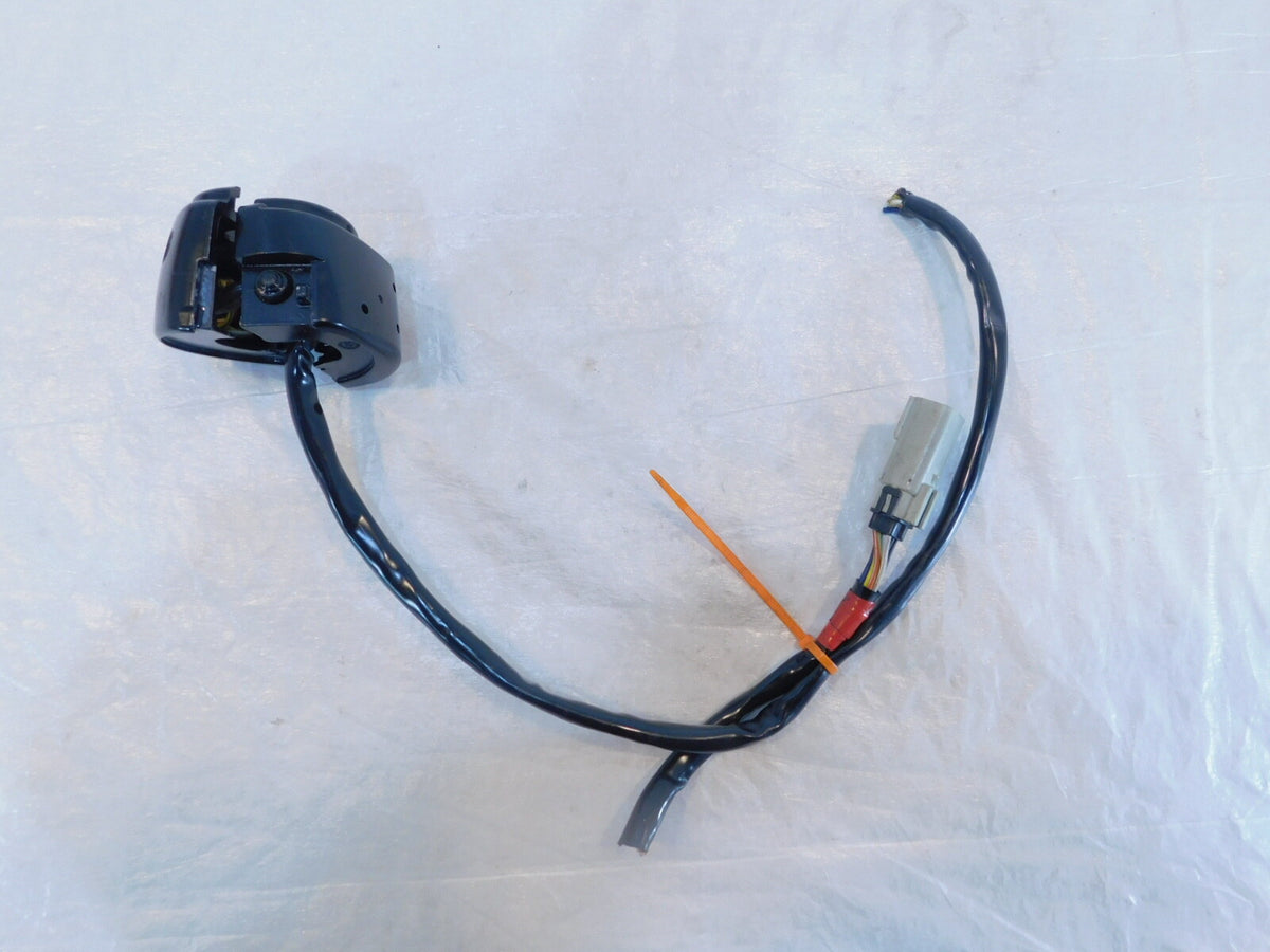 Harley Davidson Softail Dyna Sportster Left Handlebar Horn Turn Signal Switches - C3 Cycle