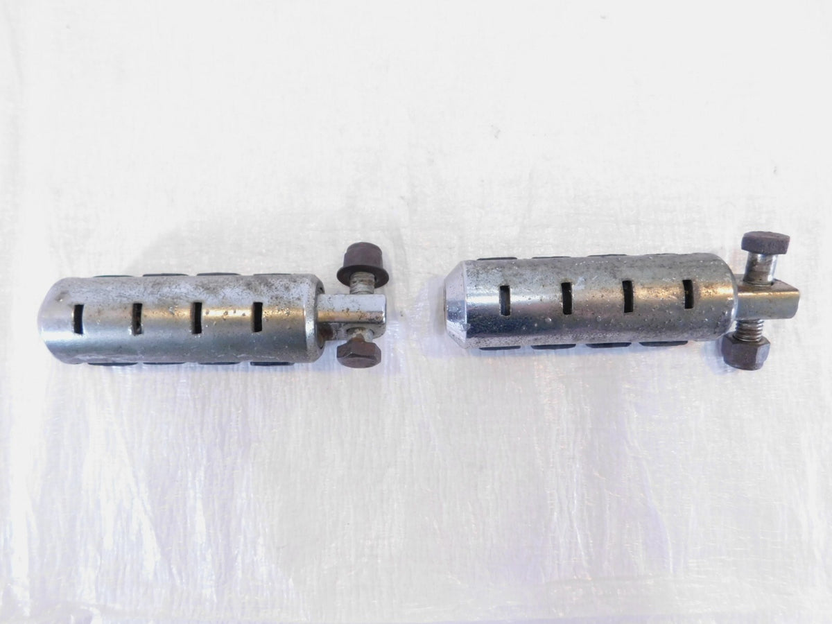 Harley Touring FXR Dyna Sportster Softail ISO Chrome & Rubber Footpegs Footrests - C3 Cycle