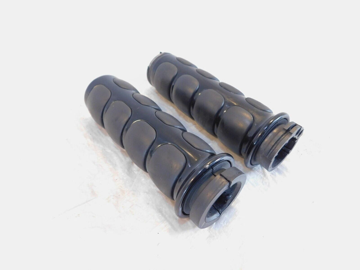 Yamaha V-Star 650 Road Royal Star XVZ13 XV1600 XV1700 Left/Right Handlebar Grips - C3 Cycle