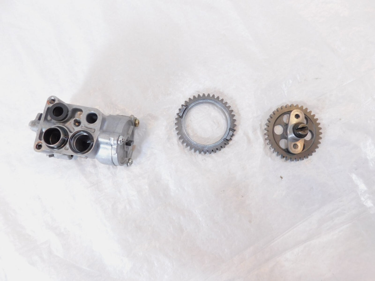 1990-1995 Kawasaki Ninja ZX11 ZX1100 Engine Motor Oil Pump & Drive Gears - C3 Cycle