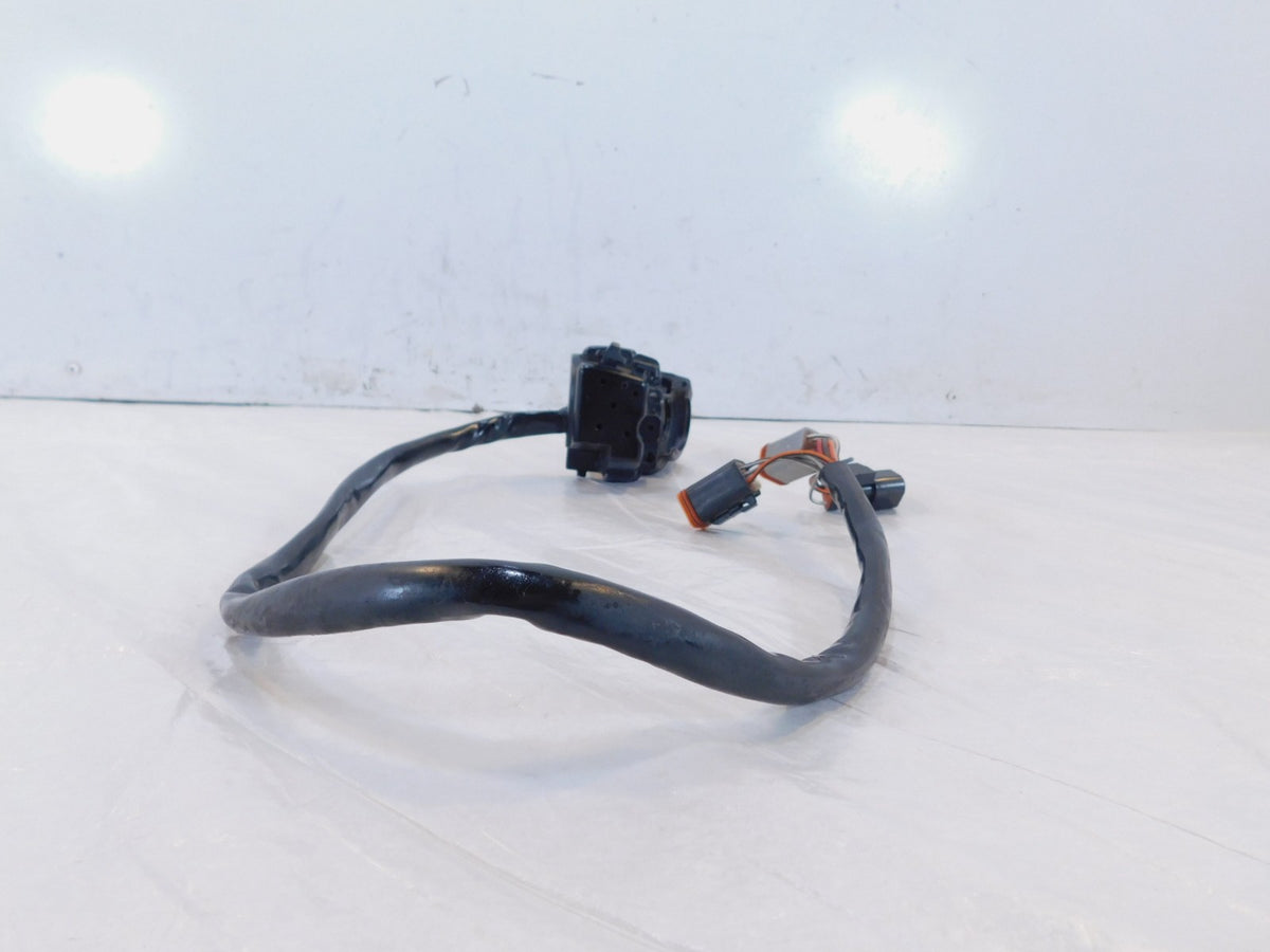 Harley Road & Electra Glide Ultra Right Handlebar Cruise Control Switch Housing - C3 Cycle