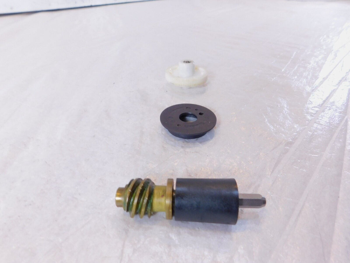 2005-2013 BMW R1200RT Windscreen Windshield Adjuster Motor Operating Shaft Gears - C3 Cycle