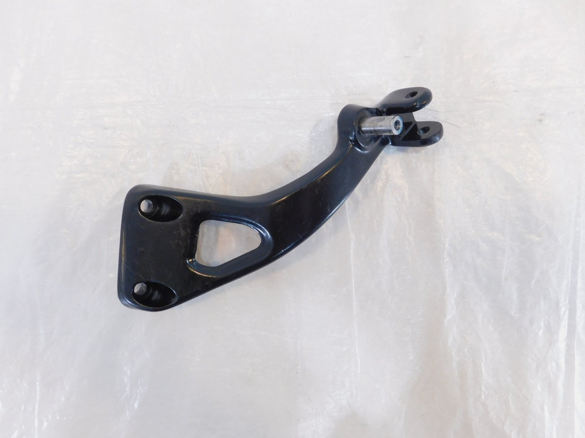 2018-2020 Harley Davidson Softail Low Rider Right Footpeg Footrest Mount Bracket - C3 Cycle