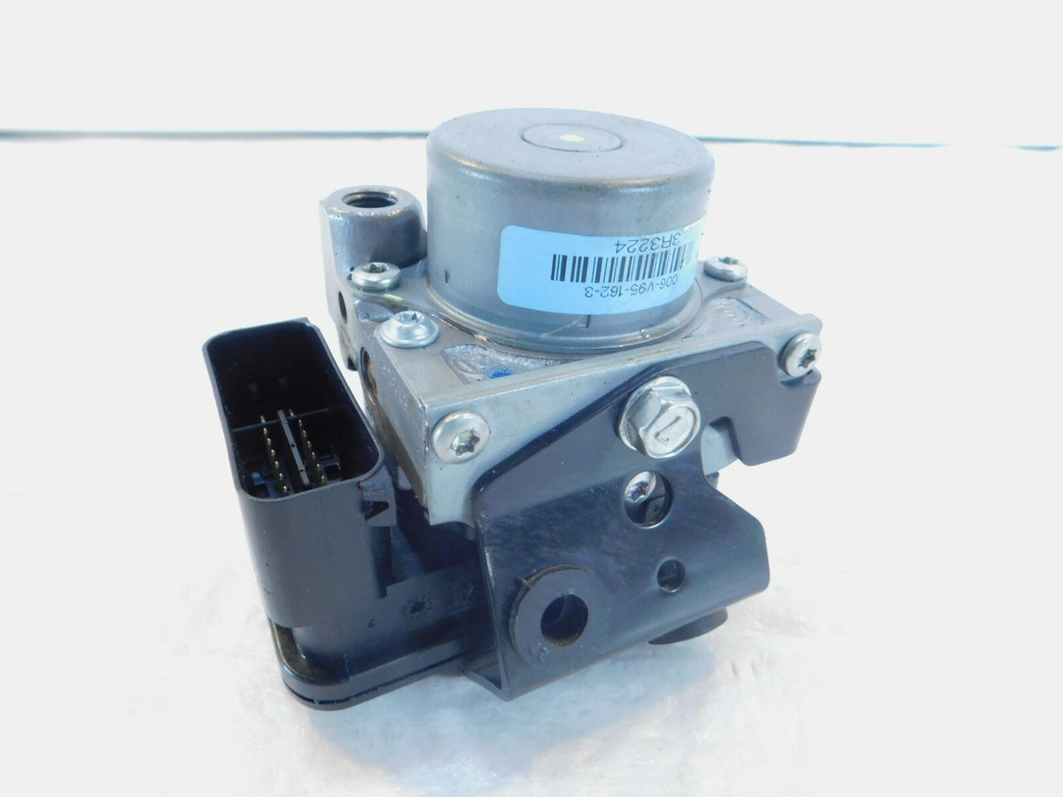 2016 16 Kawasaki Z800 ABS ZR800 Brake Pressure Modulator Pump Unit 16082-0746 - C3 Cycle