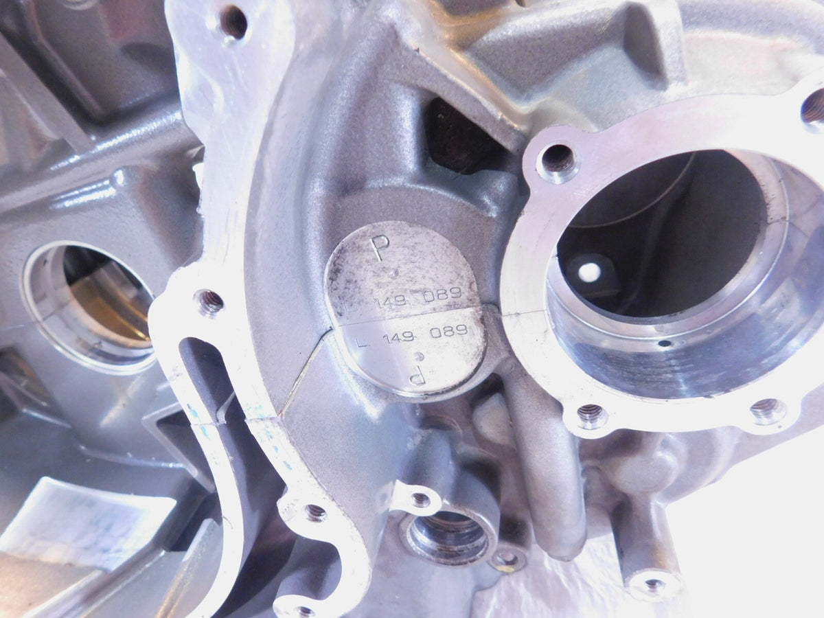 2002-2003 Harley Davidson V-Rod VRSC Vrod VRSCA Engine Motor Block Crankcase
