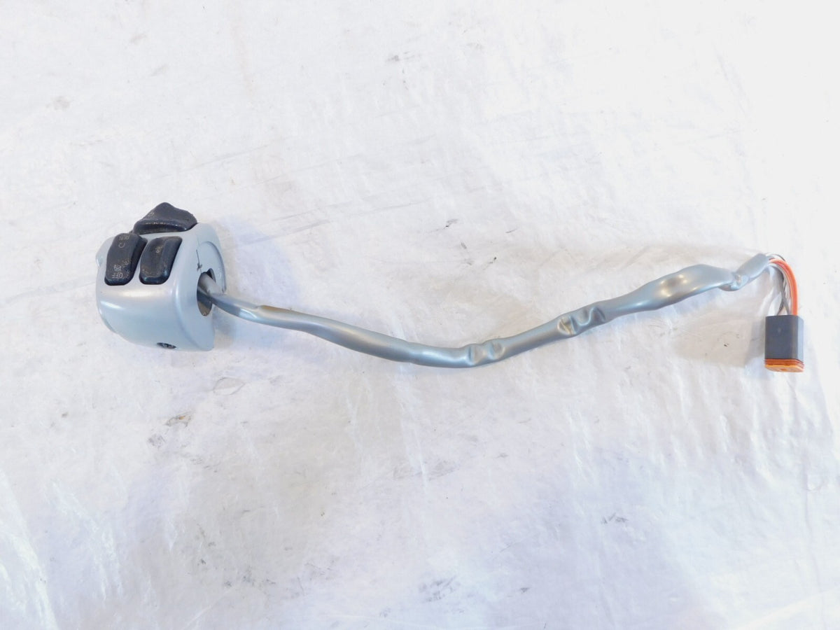 02-05 Harley Davidson V-Rod VRSC Vrod Right Engine Start Stop Turn Signal Switch - C3 Cycle