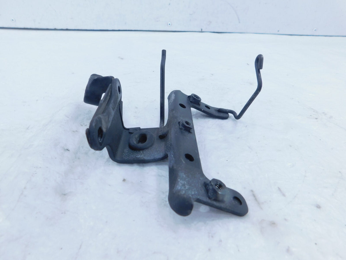 84-85 Honda VF500C Magna V30 500 Fuse Box & Inner Horn Holder Case Mount Bracket - C3 Cycle