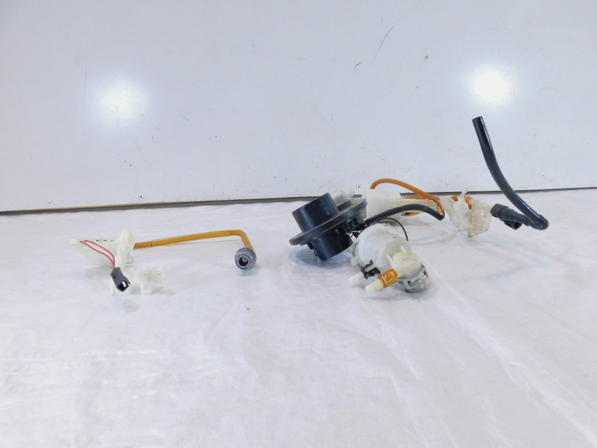 Harley Davidson Road Street & Electra Glide Gas Fuel Petrol Tank Pump -For Parts - C3 Cycle