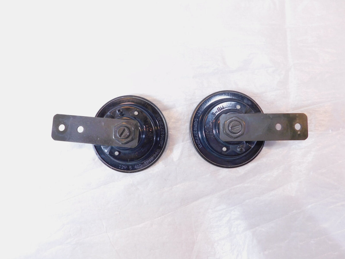 1994-1995 Honda CB1000 CB 1000 Black Indicator High/Low Signal Horns w/ Brackets - C3 Cycle