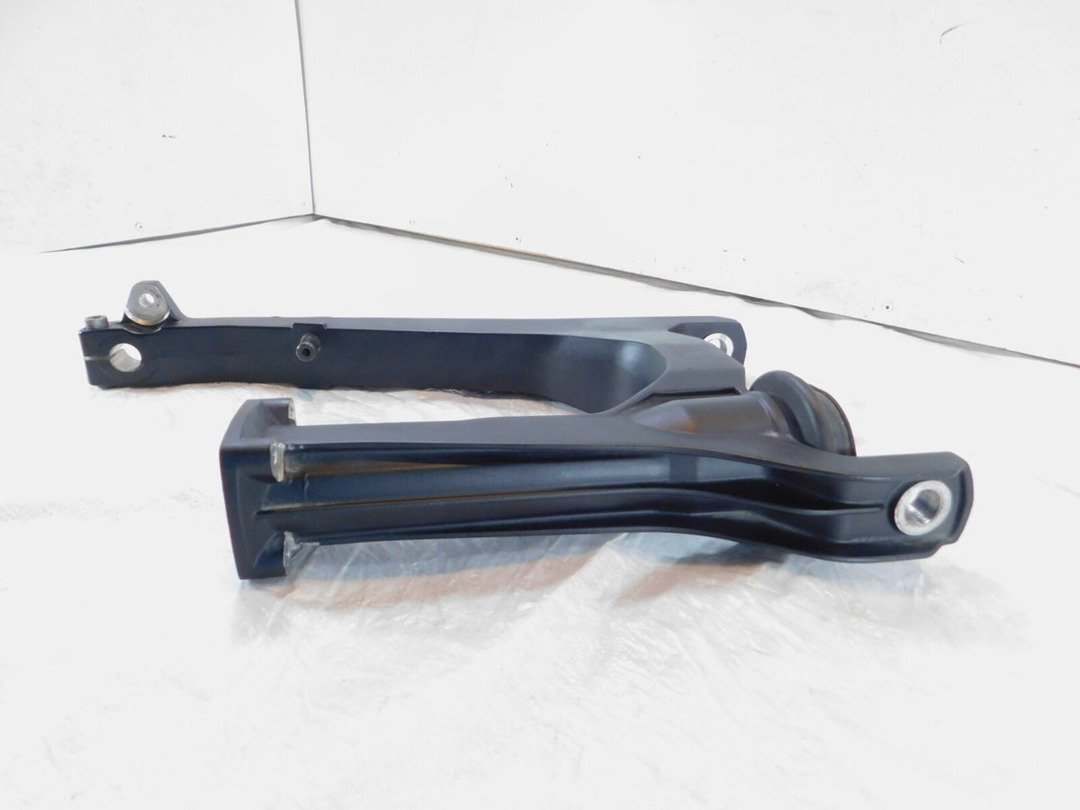 Moto Guzzi V7 III Carbon Special & Stone 750 Rear Wheel Suspension Fork Swingarm
