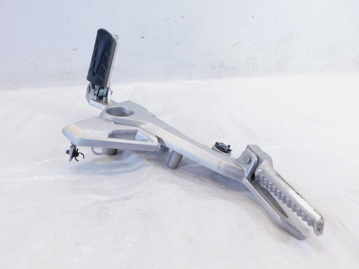17-20 Honda Z125 Grom 125 Front & Rear Right Footpegs Footrests & Mount Bracket - C3 Cycle