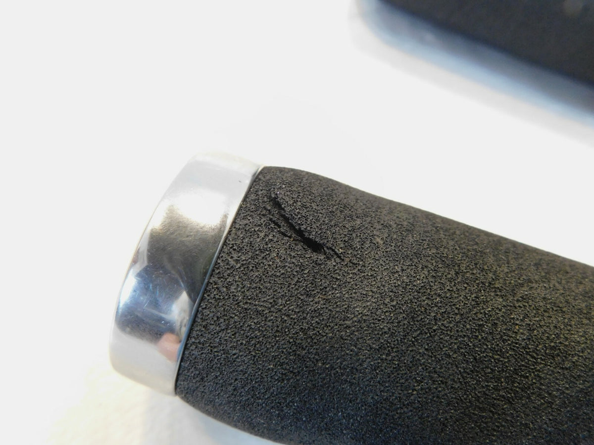 Harley Davidson Touring Dyna Sportster & Softail Left & Right Handlebar Grips