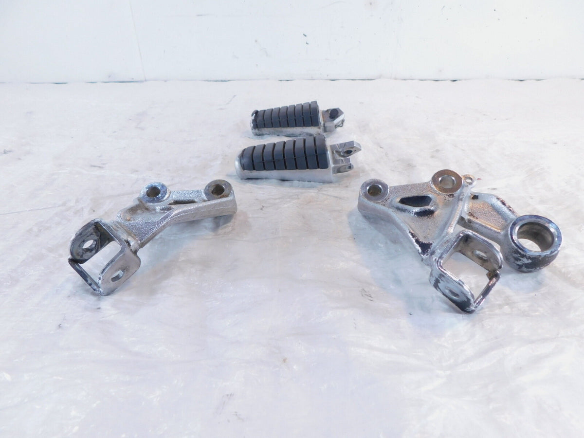 1985-95 Yamaha V-Max VMX 1200 VMX1200 Front Left/Right Mount Brackets & Footpegs - C3 Cycle