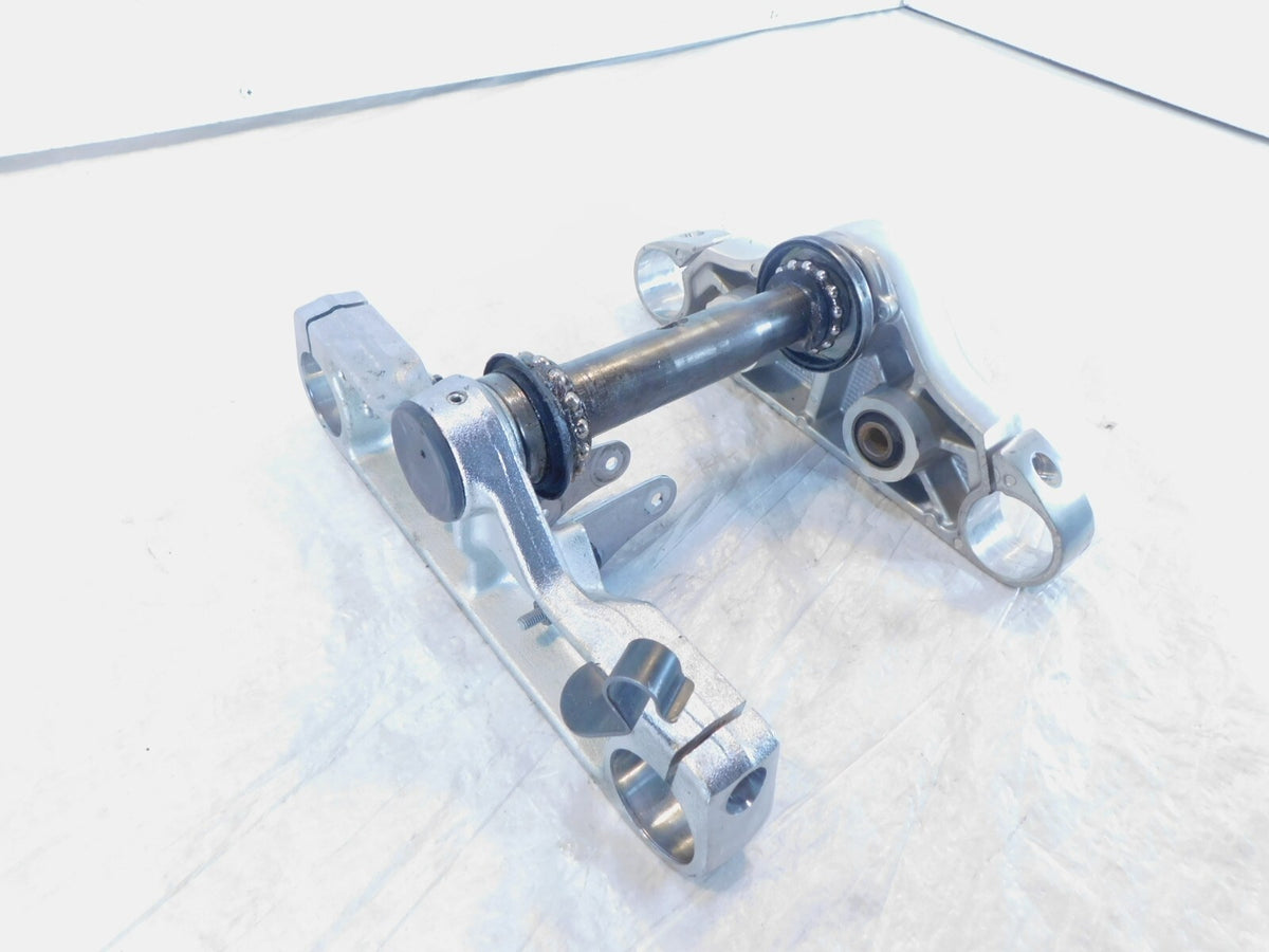 Yamaha V-Star XVS-1100 Classic Silverado Front Fork Steering Stem Triple Trees - C3 Cycle