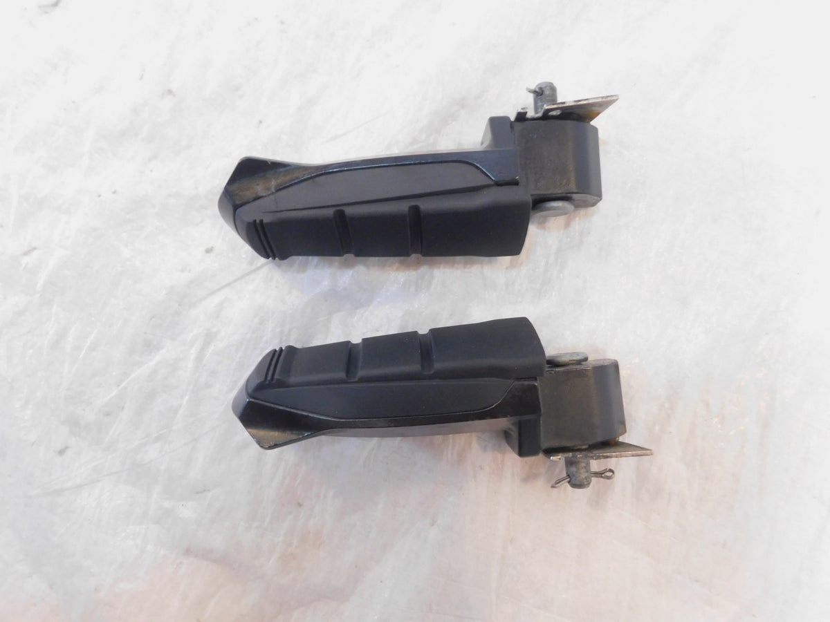 2001 2002 2003 2004 2005 BMW F650CS Left/Right Rear Passenger Footrest Foot Pegs - C3 Cycle