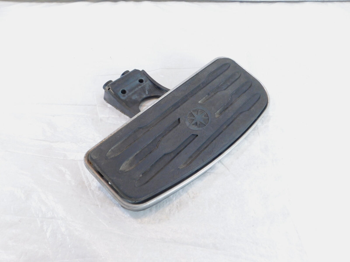 2001-2003 Yamaha XV1600 Road Star 1600 Front Right Foot Board Footrest & Mount - C3 Cycle