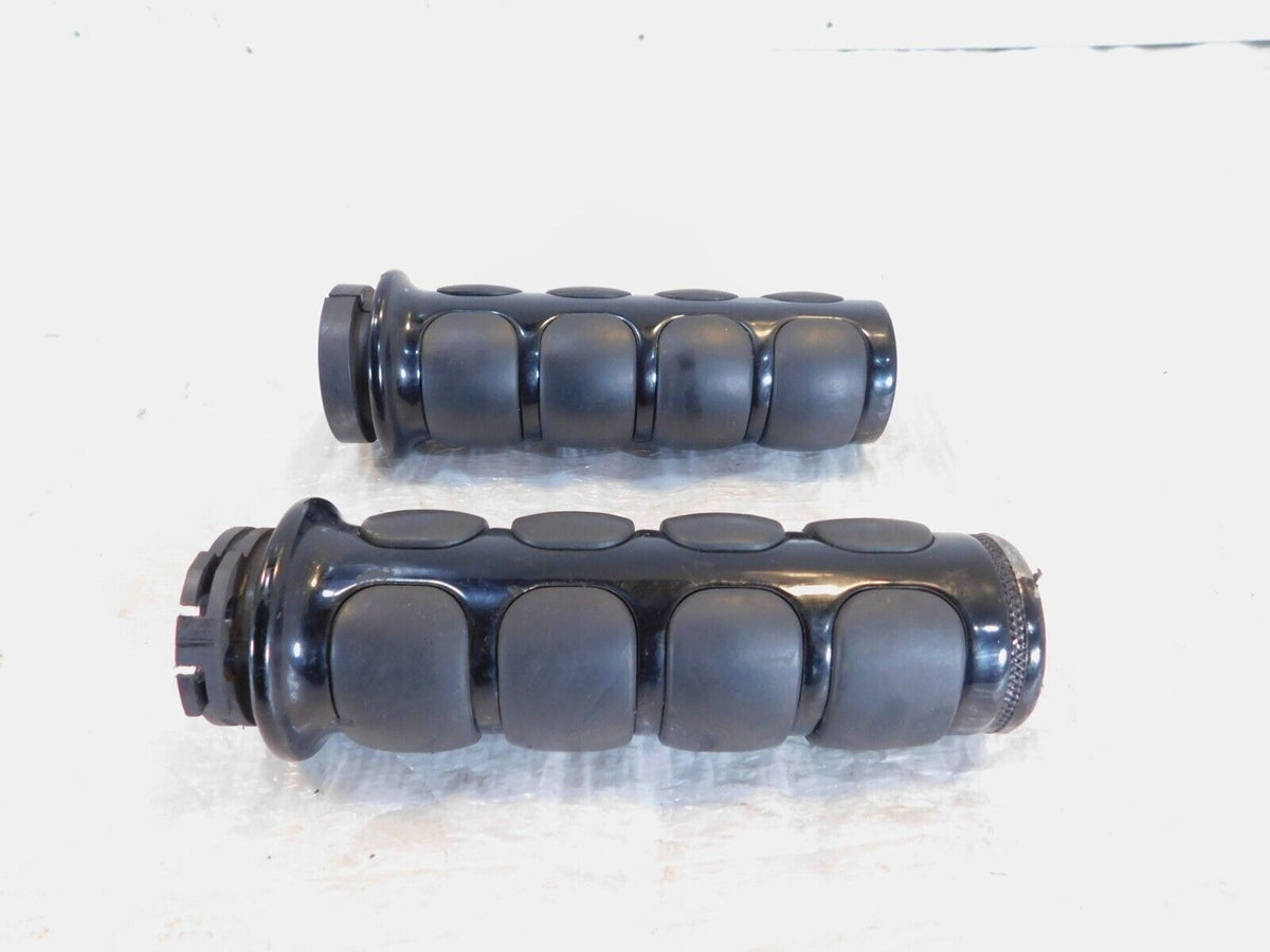 Yamaha V-Star 650 Road Royal Star XVZ13 XV1600 XV1700 Left/Right Handlebar Grips - C3 Cycle