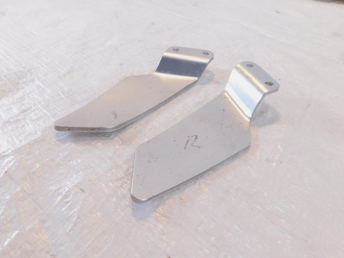 89-99 Yamaha FZR600R FZR600 Left & Right Footpeg Footrest Heel Guard Brackets - C3 Cycle