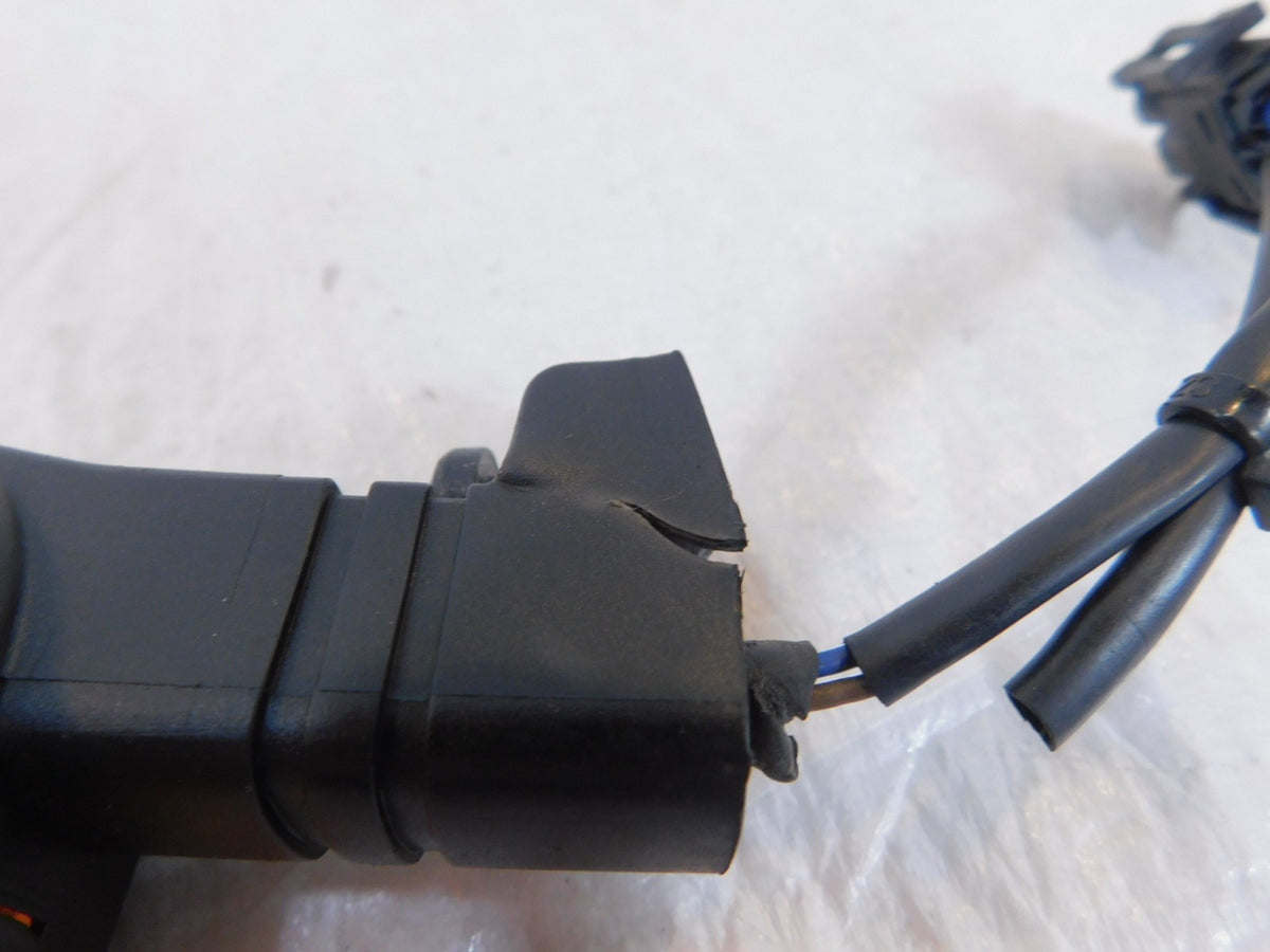 2001-2005 BMW F650CS F650 CS Scarver Front Right Turn Signal Indicator - C3 Cycle