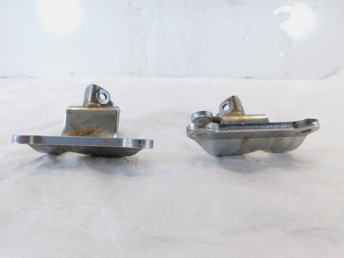 94-03 Honda Magna VF750 VF750C Front Left/Right Footpeg Footrest Mount Brackets - C3 Cycle