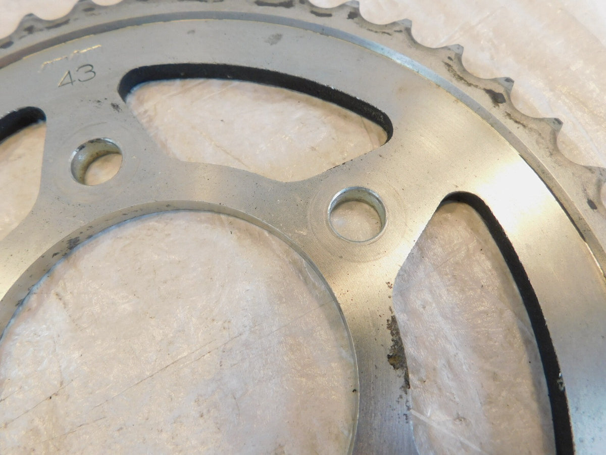 Triumph Adventurer Legend TT Thunderbird Sport Front Wheel Sprocket 43T T2017400