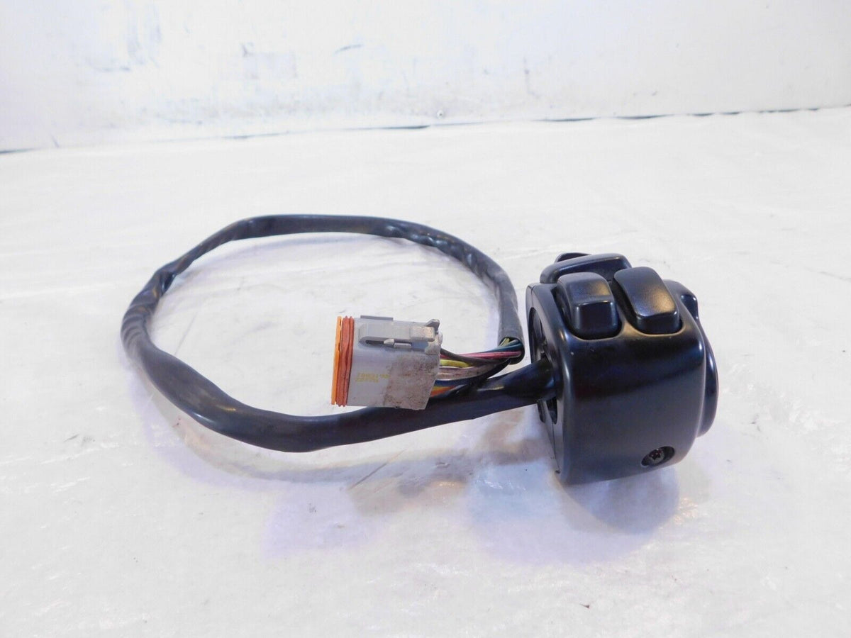 Harley Electra Glide Left Handlebar Turn Signal Horn Switches w/ Radio Volume - C3 Cycle