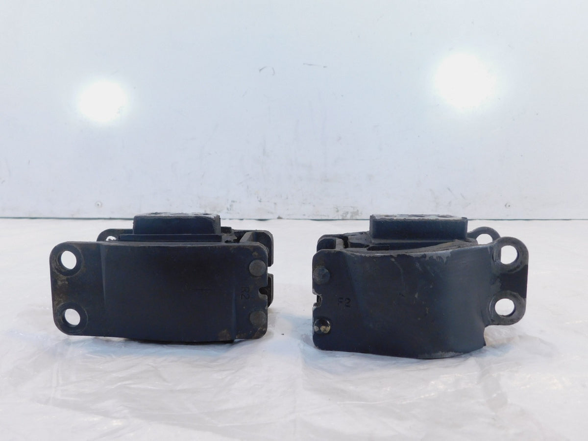Harley Davidson Dyna Wide Glide & Street & Fat Bob Engine Motor Mount Isolators - C3 Cycle
