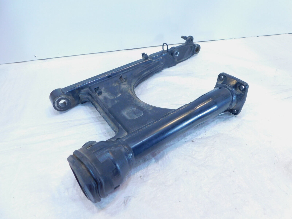 Kawasaki VN1500 Vulcan 1500 Classic & Nomad FI Rear Wheel Fork Swingarm Bracket
