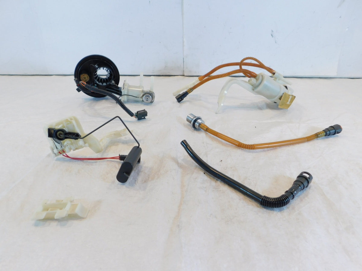 Harley Davidson Touring Road King Electra Glide Fuel Gas Petrol Tank Pump -Parts - C3 Cycle