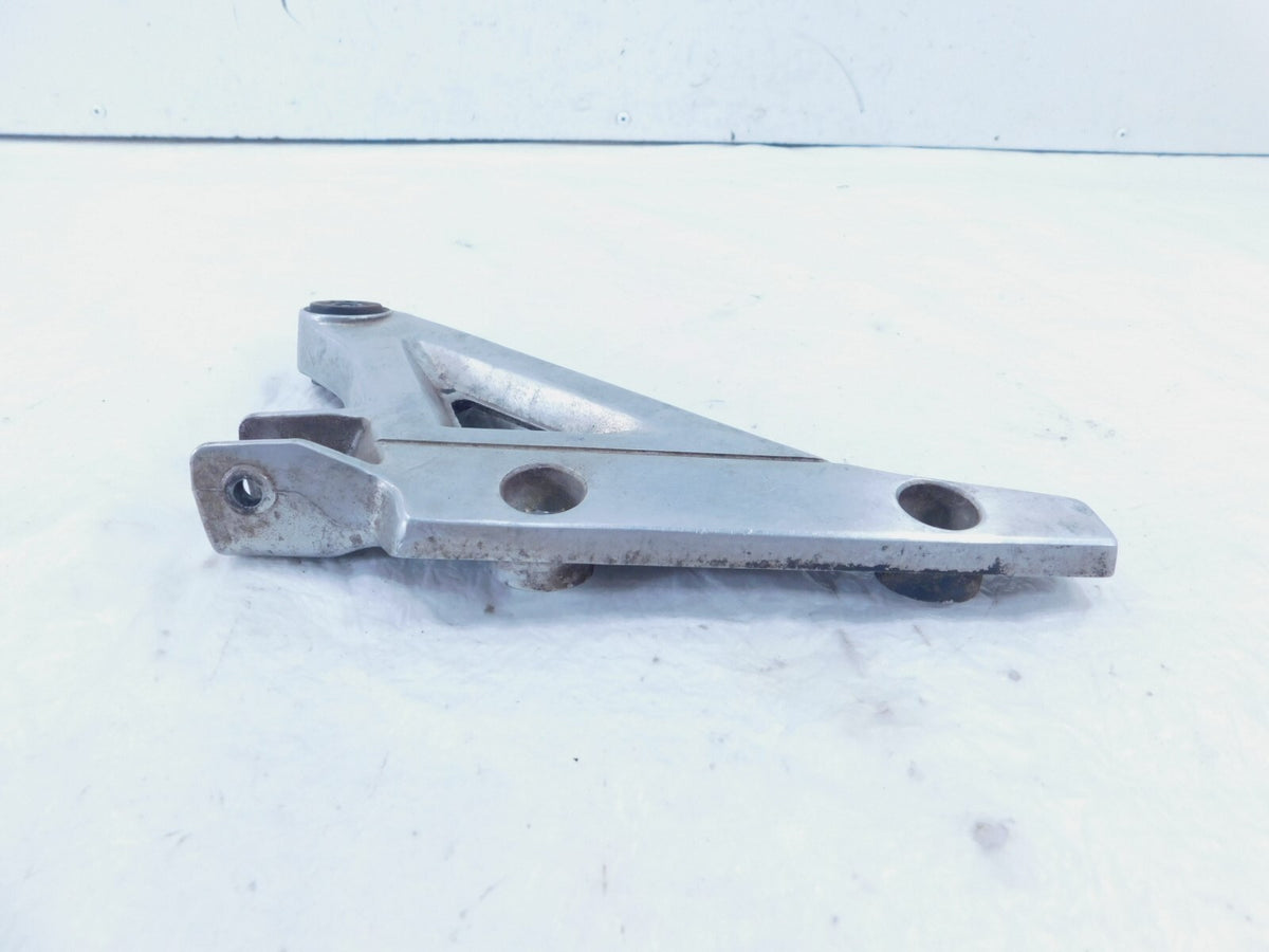 1984-1985 Honda VF500C Magna V30 500 Rear Left Passenger Foot Peg Footrest Mount - C3 Cycle
