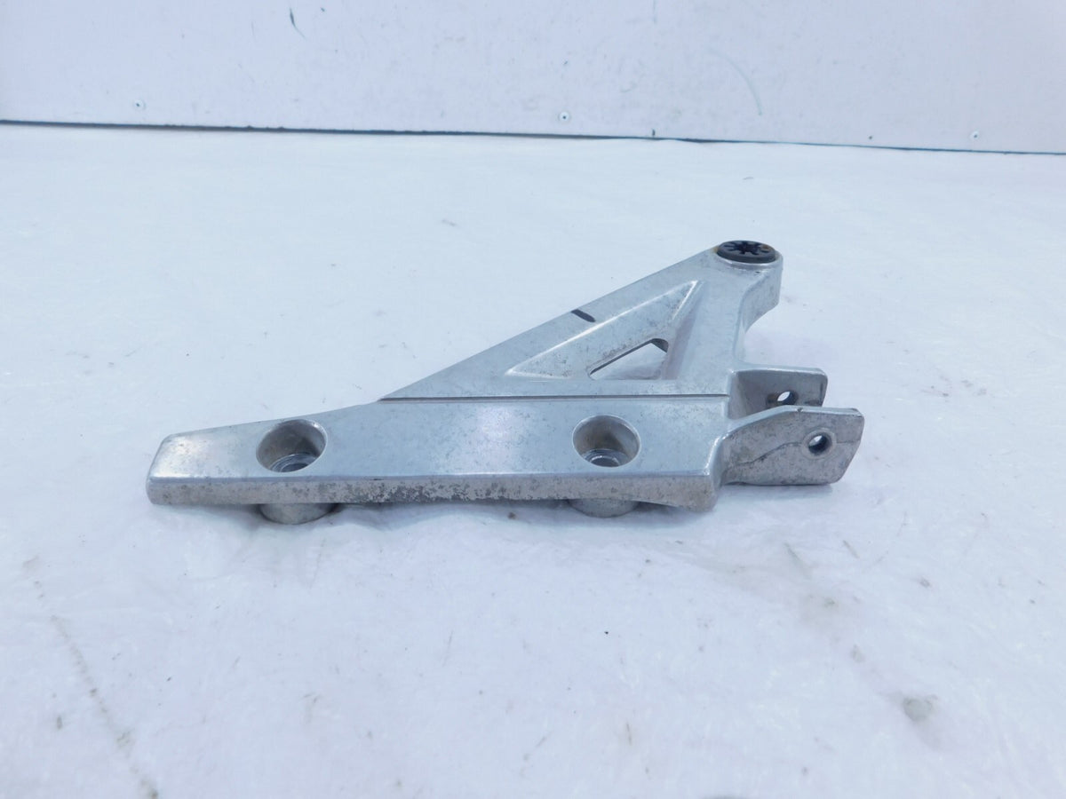 1984-1985 Honda VF500 Magna V30 500 Rear Right Passenger Foot Peg Footrest Mount - C3 Cycle