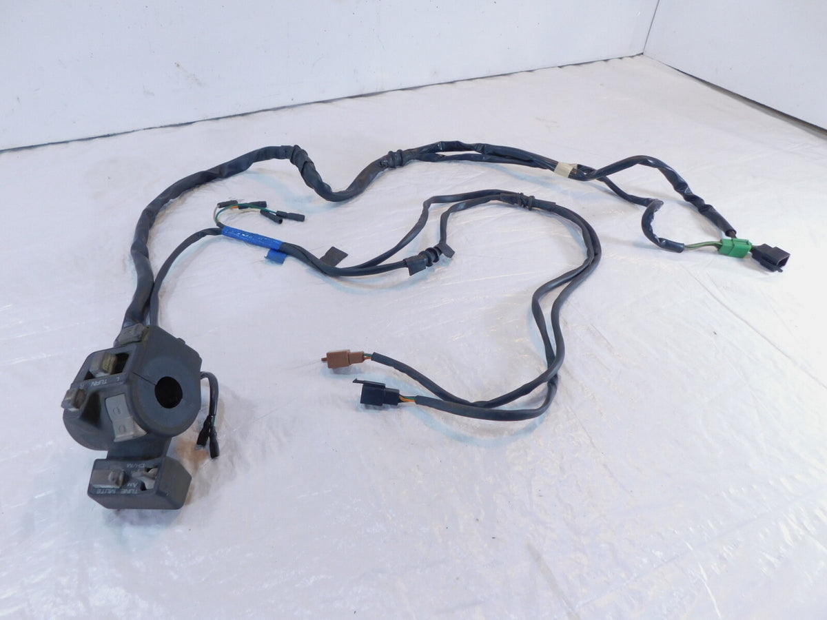 Honda GL1500I Goldwing 1500 Front Left Handlebar Turn Signal & Speaker Switches - C3 Cycle